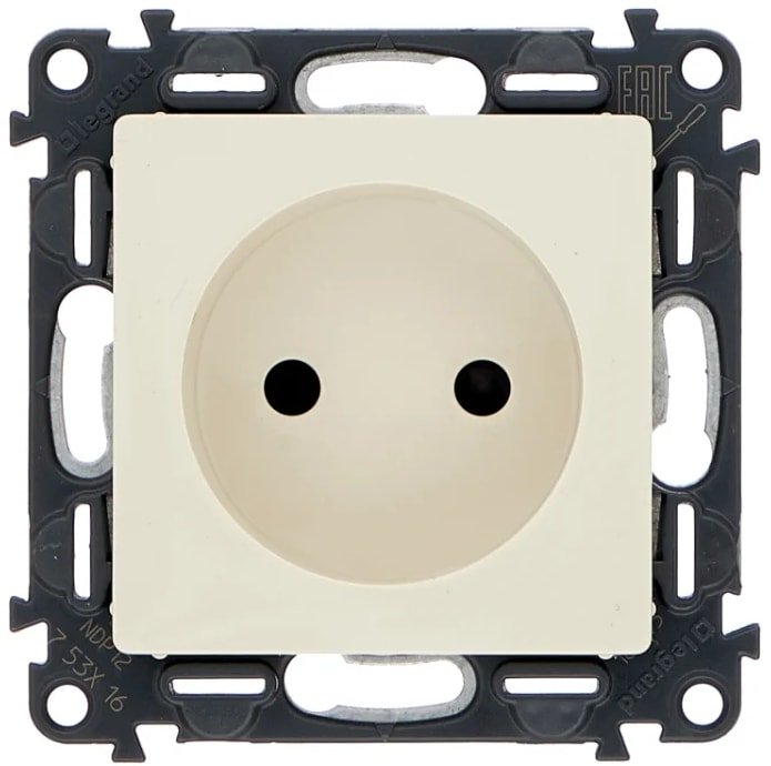 

Розетка Legrand Valena Life 753516 (слоновая кость)