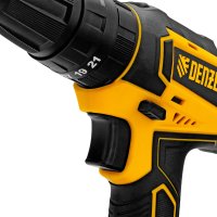 Ударная дрель-шуруповерт Denzel CID-18-02BM 26135 (с 2-мя АКБ, кейс)