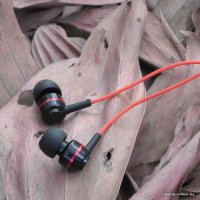 Наушники SoundMagic IN-EAR ES18