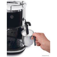 Рожковая кофеварка DeLonghi ECO 310.BK