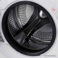 Стиральная машина Haier HW80-B14979