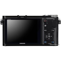 Беззеркальный фотоаппарат Samsung NX200 Body