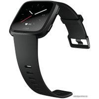 Умные часы Fitbit Versa (черный)