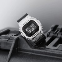 Наручные часы Casio G-Shock GM-5600GC-1E