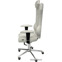 Офисное кресло Kulik System Monarch (кожа, с подголовником, белый)