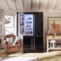 Четырёхдверный холодильник Smeg FQ960BL5