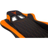 Игровое (геймерское) кресло Knight Armor (черный/оранжевый)