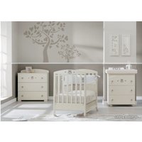 Классическая детская кроватка Erbesi Charly (слоновая кость)