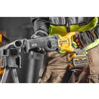 Сабельная пила DeWalt DCS386T1 (с 2-мя АКБ, кейс)