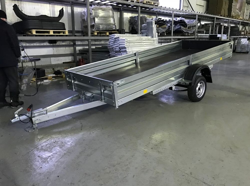 

Одноосный прицеп AvtoS A40Р1B (4000x1500x300, R13, ресс. 3302 ГАЗ-1лист, тент 1200мм)