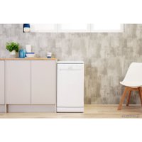 Отдельностоящая посудомоечная машина Indesit DSCFE 1B10 RU