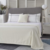 Плед Sofi De MarkO Гранд 220х240 Пл-Гр3-220х240 (молочный)