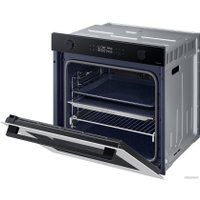 Электрический духовой шкаф Samsung NV7B4420ZAW/WT