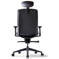 Офисное кресло Bestuhl J1 Black Pl с подголовником и подлокотником (черная сетка/черная ткань) в Витебске