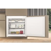 Холодильник Whirlpool WH SP70 T121