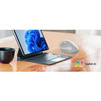 Вертикальная мышь Genius Ergo 8350S (белый/серый)