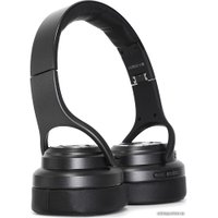 Наушники CrownMicro CMBH-5050 (черный) в Бобруйске