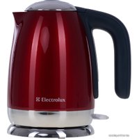 Электрический чайник Electrolux EEWA7100R
