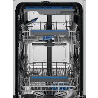 Встраиваемая посудомоечная машина Electrolux EEM63310L