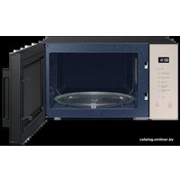 Микроволновая печь Samsung MS30T5018UF/BW