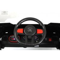 Электромобиль RiverToys Z111VO (белый)