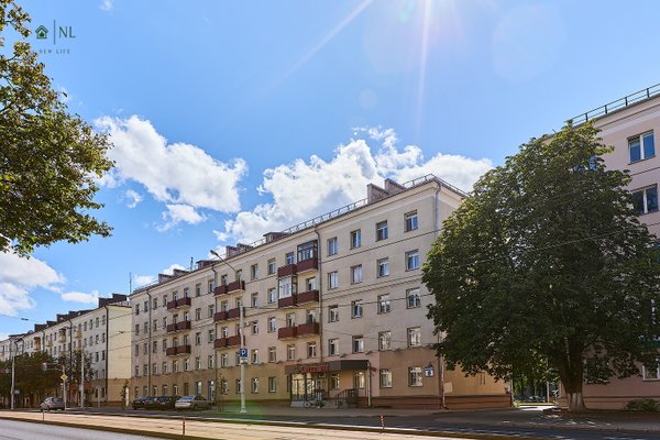 3-комн. квартира — Минск, Долгобродская улица, 8