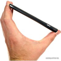 Телефон Motorola RAZR MAXX