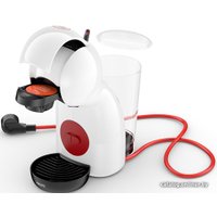 Капсульная кофеварка Krups Dolce Gusto Piccolo XS KP1A01