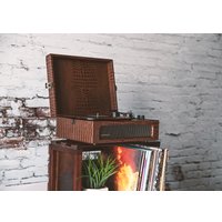 Виниловый проигрыватель Crosley Voyager Brown Croc