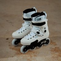 Роликовые коньки Powerslide Zoom Pro Nova 80 908433 (р. 41-42, белый)