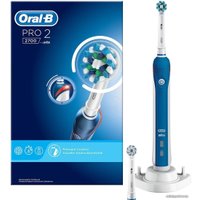 Электрическая зубная щетка Oral-B Pro 2 2700 Cross Action D501.524.2