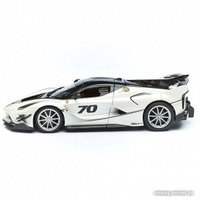 Легковой автомобиль Bburago Ferrari FXX-K Evo 18-16012 (серебристый)