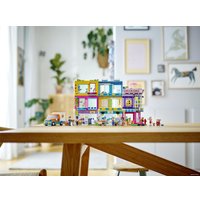 Конструктор LEGO Friends 41704 Большой дом на главной улице