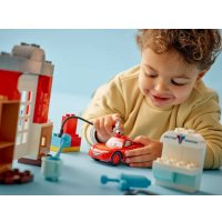 Конструктор LEGO Duplo Визит МакКвина в гараж Дока 10456
