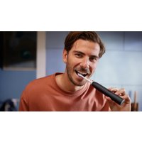 Электрическая зубная щетка Philips Sonicare 6500 HX7411/01