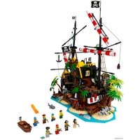 Конструктор LEGO Ideas 21322 Пираты Залива Барракуды