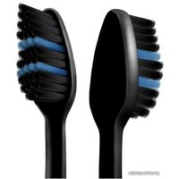 Набор зубных щеток Colgate Super Flexi Black средняя жесткость (4 шт)
