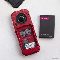 Кнопочный телефон Olmio X02 (черный/красный)