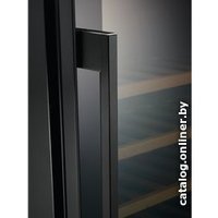 Винный шкаф AEG AWUS020B5B