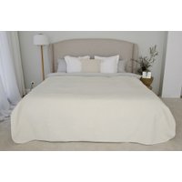 Покрывало Casa Conforte Tressa 200x220 6154581 (светло-бежевый)