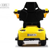 Каталка RiverToys F005FF-P (желтый)