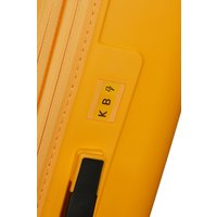 Чемодан-спиннер American Tourister Dashpop Golden Yellow 67 см