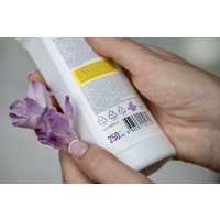 Пятновыводитель Synergetic со щеткой 250мл