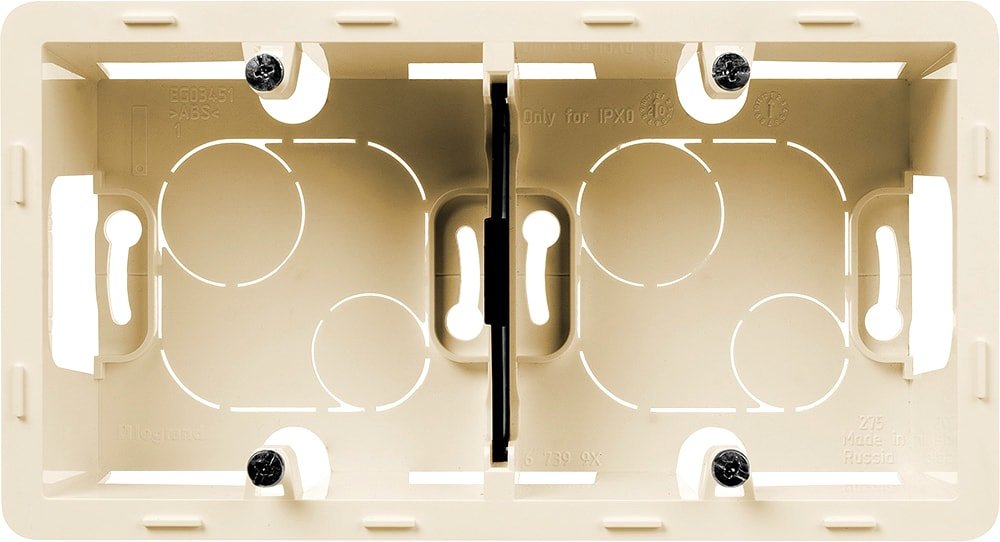 

Накладная коробка Legrand Inspiria 673991