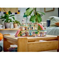 Конструктор LEGO Friends 42604 Торговый центр Хартлейк Сити