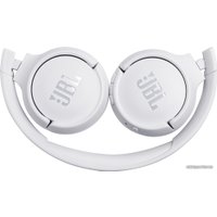 Наушники JBL Tune 560BT (белый)