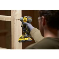 Винтоверт Stanley SFMCF830D2K (с 2-мя АКБ, кейс)