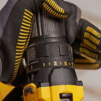 Дрель-шуруповерт Stanley SFMCD700C2K (с 2-мя АКБ, кейс)
