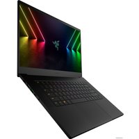 Игровой ноутбук Razer Blade 15 RZ09-0421PEF3-R3E1
