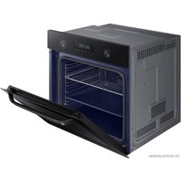 Электрический духовой шкаф Samsung NV68R3370BB
